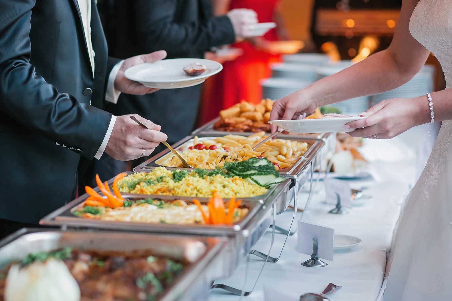 Exploring the Global Catering and Food Service Contractor Market 2018-2026