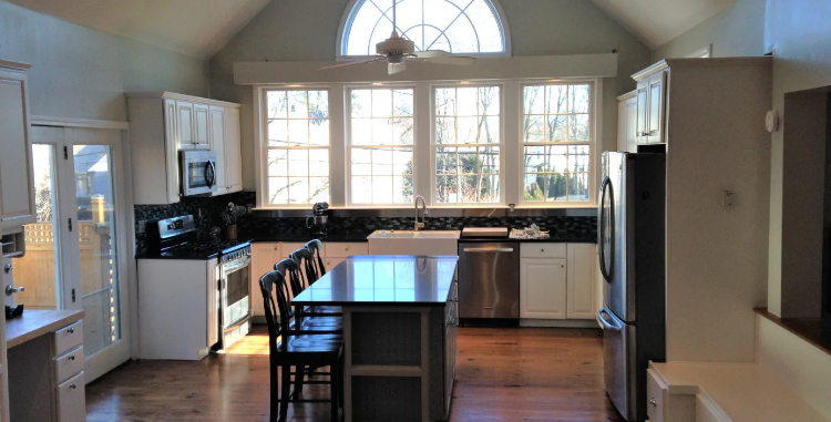 A Reliable Pressure Washing Service for Decks