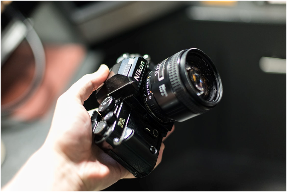 Top 5 DSLR Camera for Beginners: Reviews, Features & Pricing In 2022