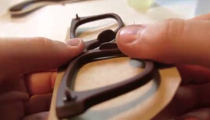 Know About the Number of Steps That Are Included for Making an Amazing Piece of Sunglasses