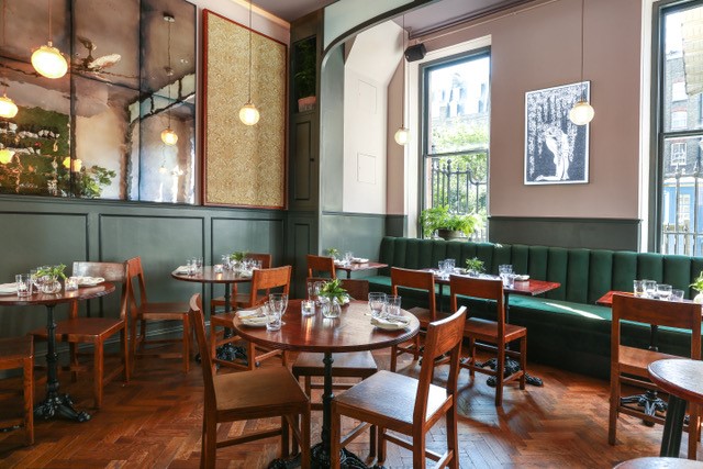 Why Eat at a Restaurant in Covent Garden?