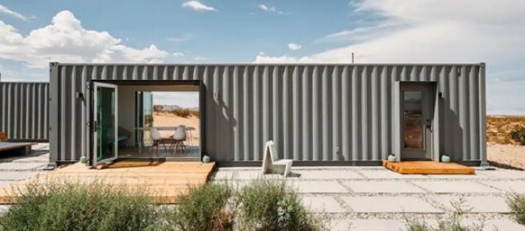 How Is Life in a Tiny House & Why Are More People Getting Attracted to It?