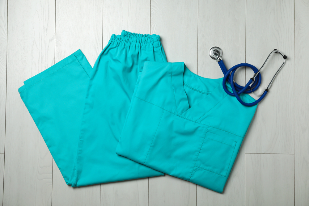12 Things Nurses Should Consider in Choosing Scrubs