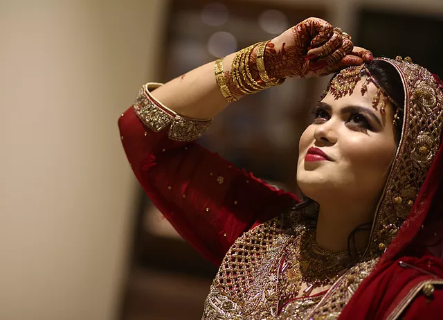 Advantages of Hiring an Asian Bridal Makeup Artist