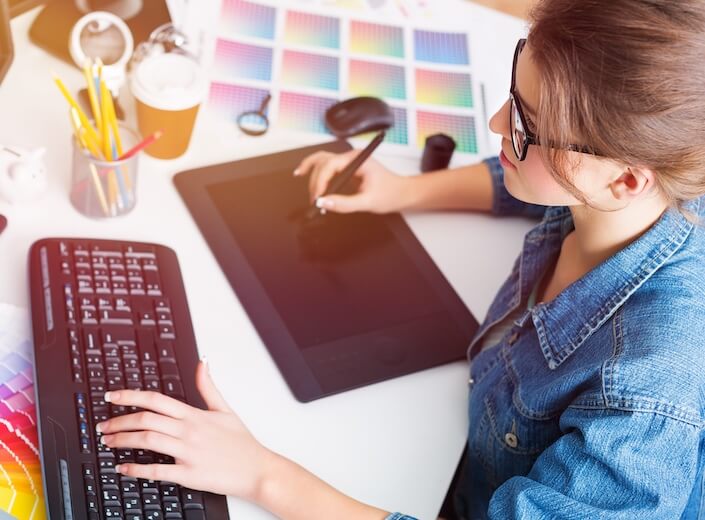 What Course Should I Take To Become A Graphic Designer?