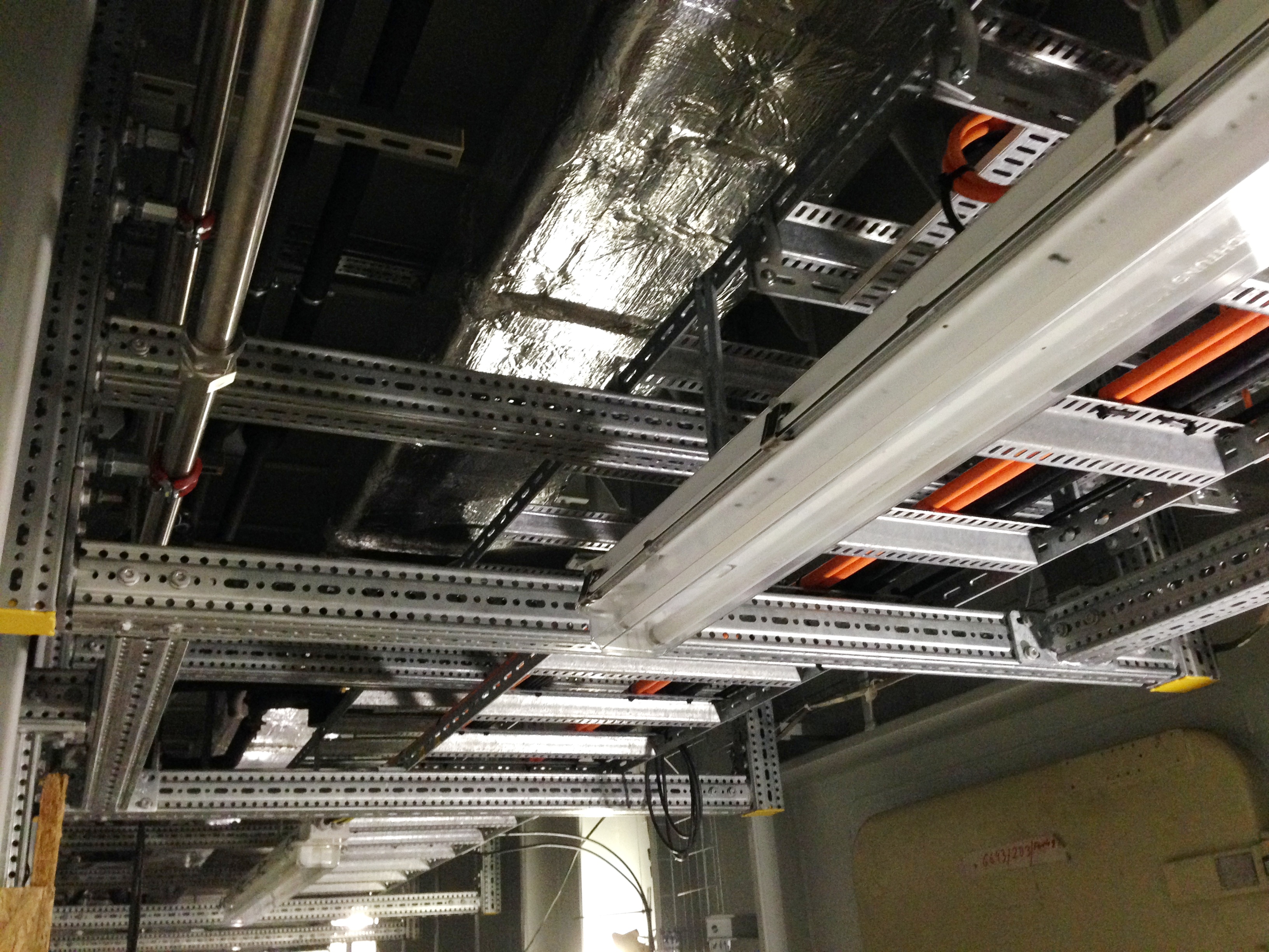 Things to Know Before Buying a Cable Tray: Features and Tips