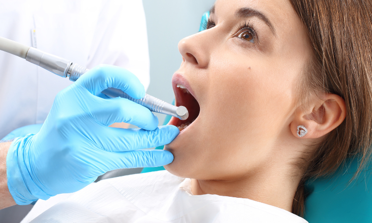 HOW TO KNOW IF YOU NEED AN EMERGENCY ROOT CANAL?