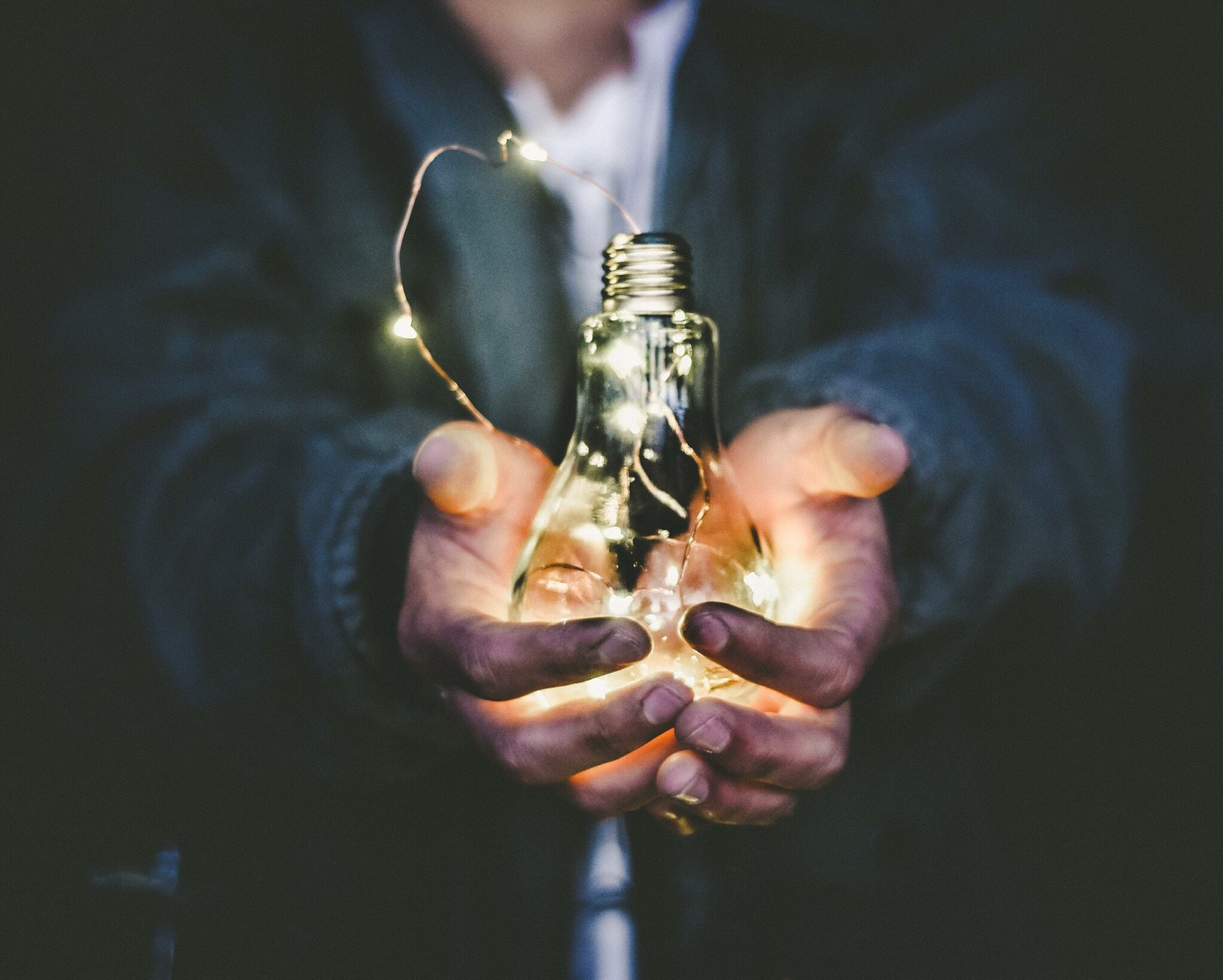 What are the advantages of business coach services in UK?