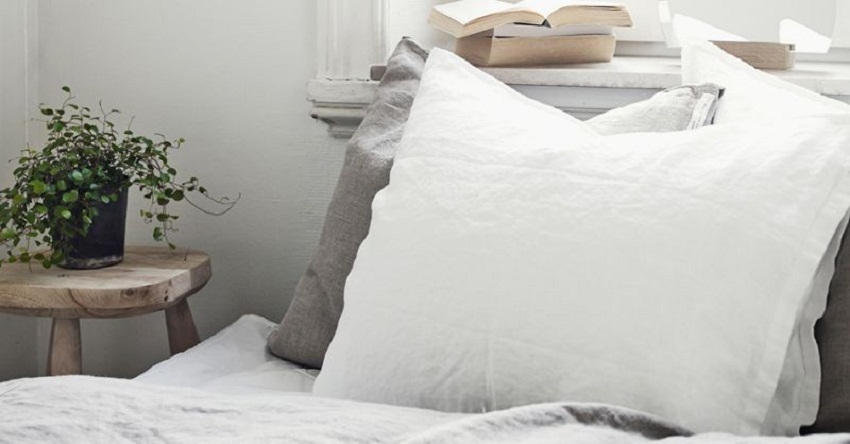 What is the best way to reduce spots overnight