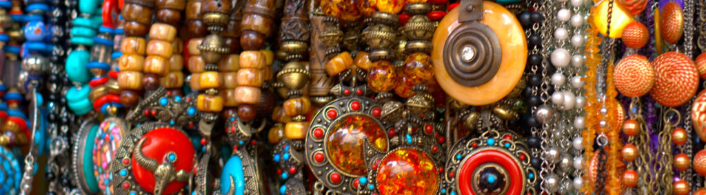 Private Guided Shopping Tour in Delhi | Trekwalks