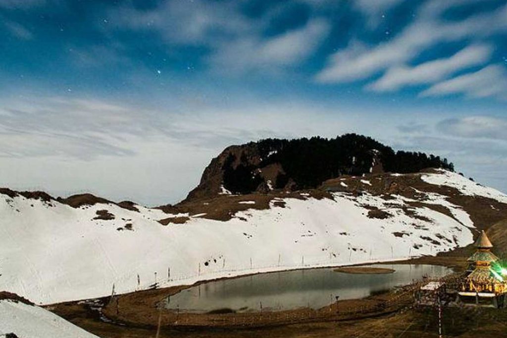 Prashar Lake Trek:Enjoy this Haven In Himachal Pradesh.