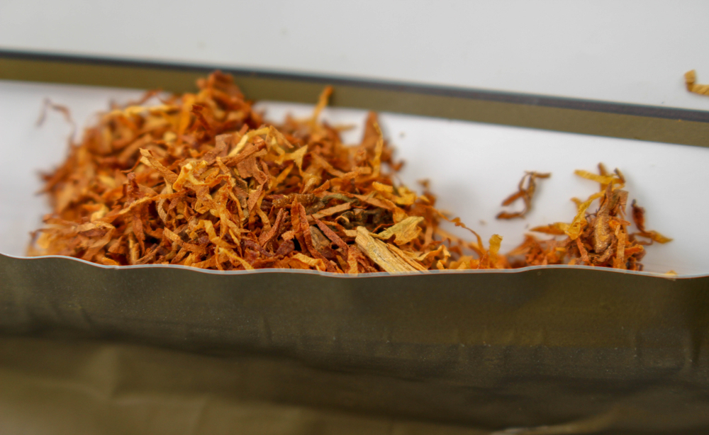 Steps to Rolling Your Tobacco Like a Pro