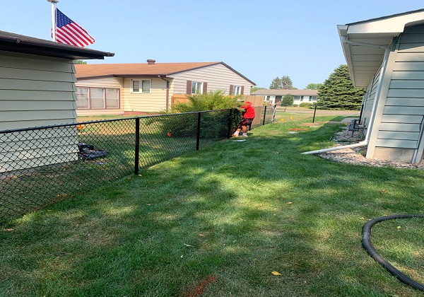 Hire The Professional Fencing Contractor in Grand Forks
