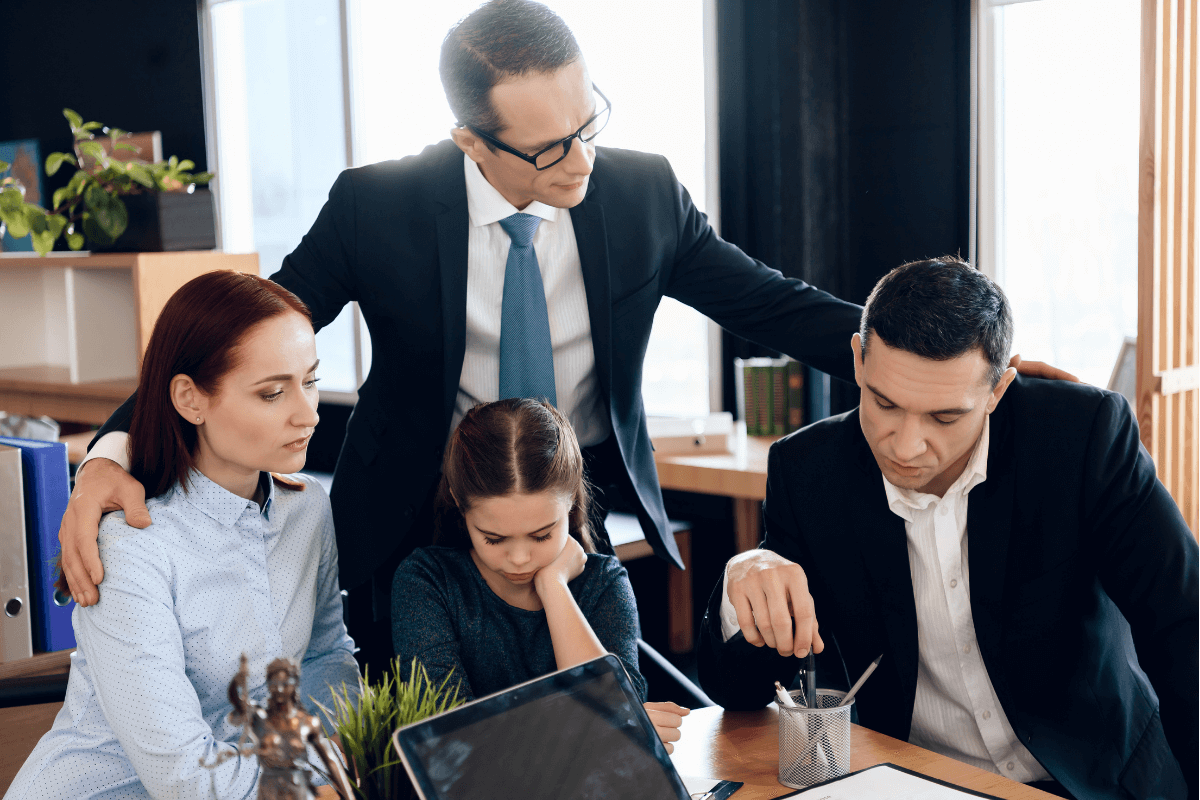 Benefits of Hiring a Dependable Family Members Lawyer