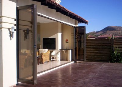 Why you ought to choose the Aluminum Doors for your Home?