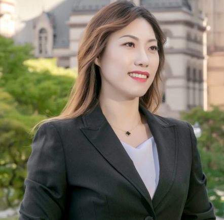 What to Expect: The Benefits of Studying Abroad 