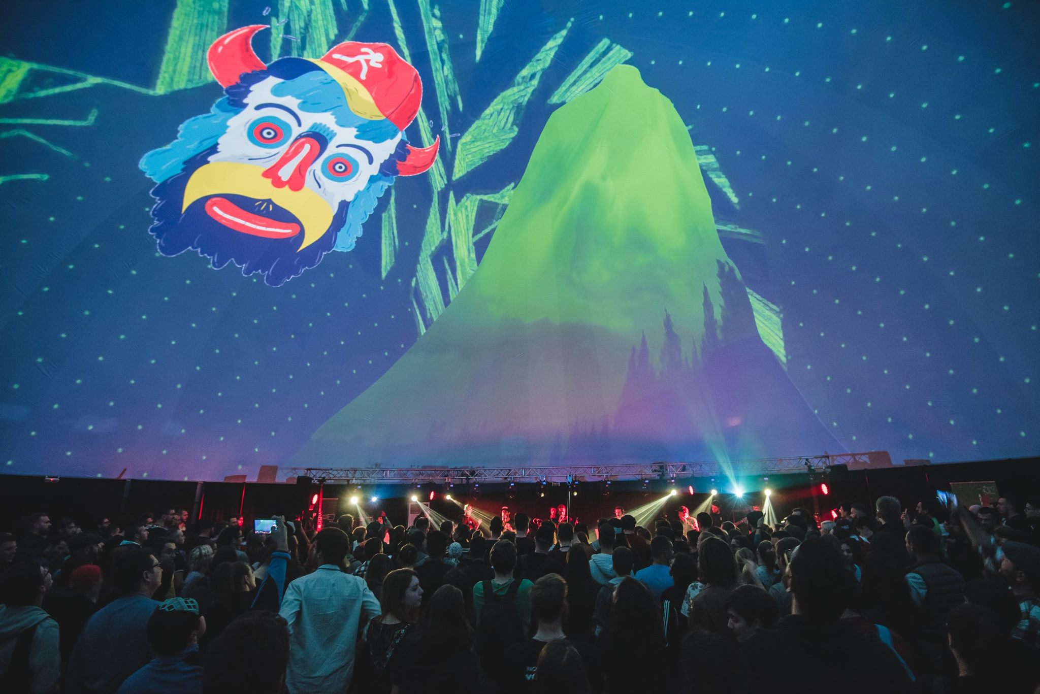 creative stand design