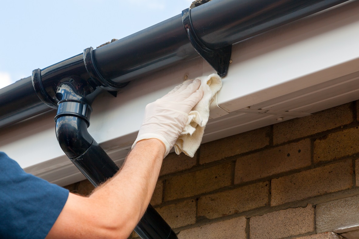 The Benefits of upgrading to uPVC Guttering instead of Concrete Guttering