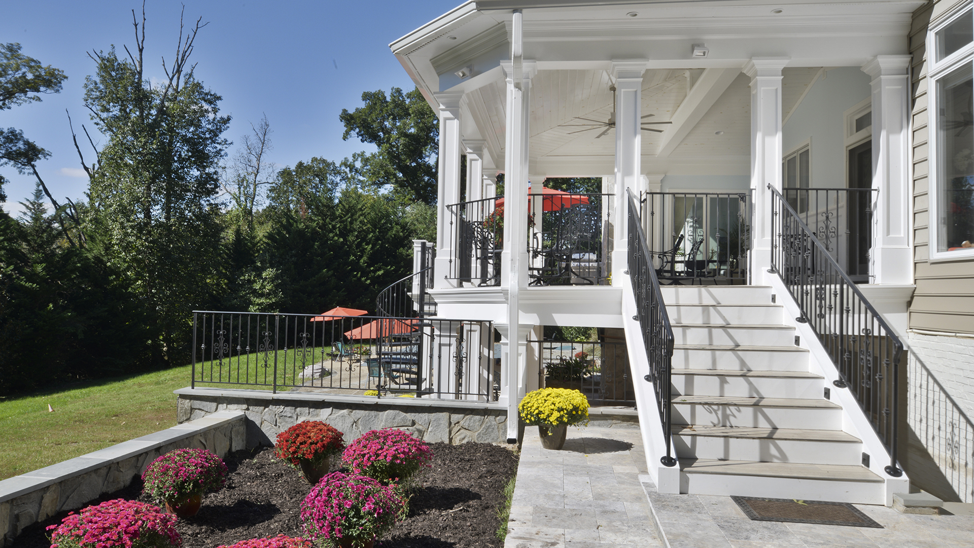 How to Stay in the Honeymoon Stage with Your Partner