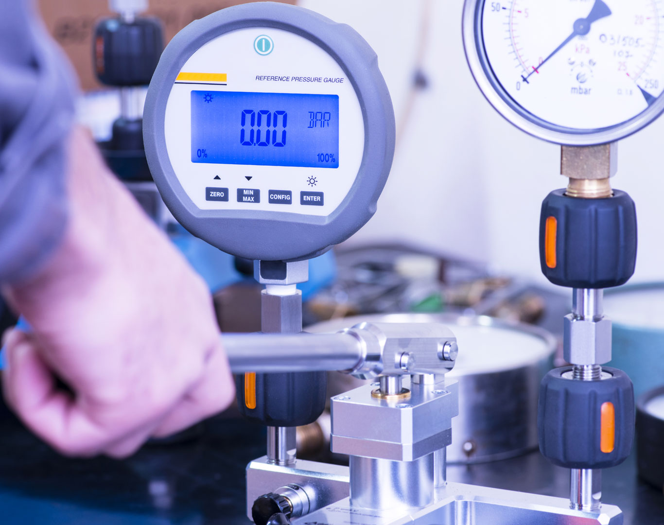 Accredited laboratory Equipment Professional Service for All Instrument