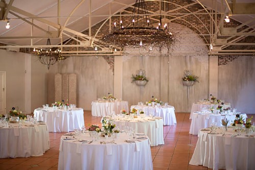 What Should You Consider When Choosing A Wedding Venue