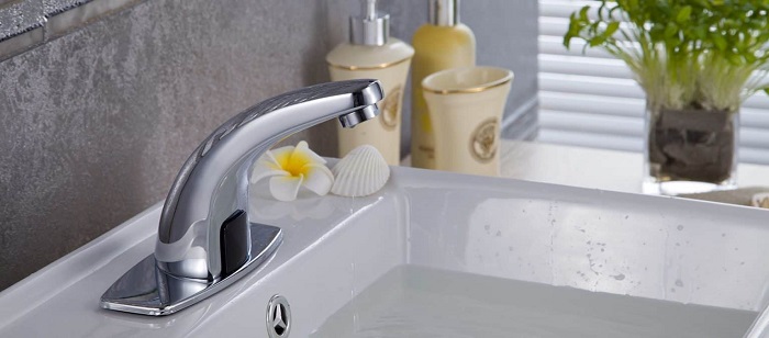 COMMERCIAL TOUCHLESS FAUCET
