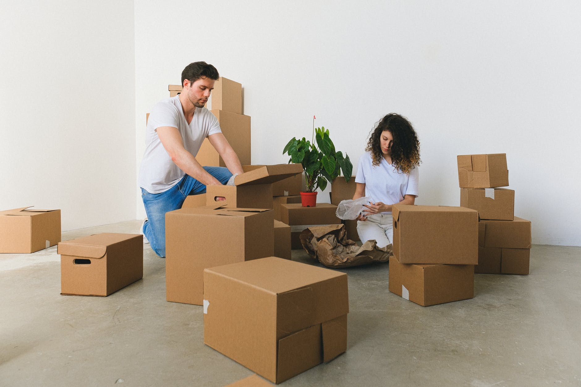 Effective Ways to Tell the Public Your Business is Moving