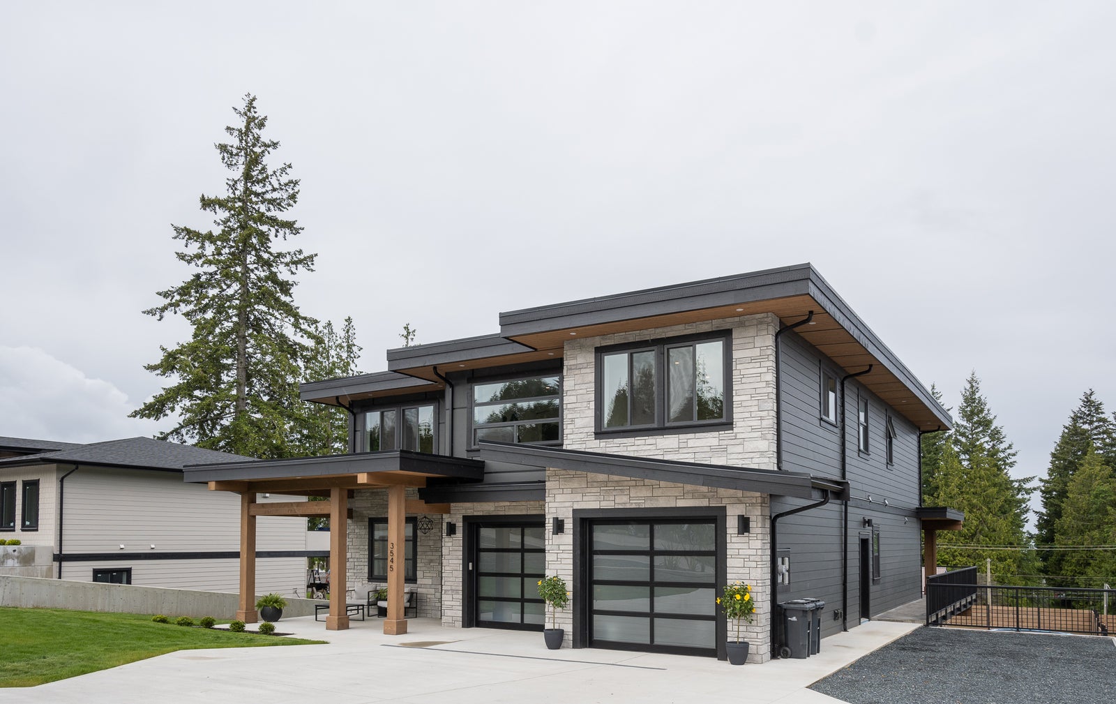 Three Easy DIY Driveway Designs for Powell River Real Estate Buyers