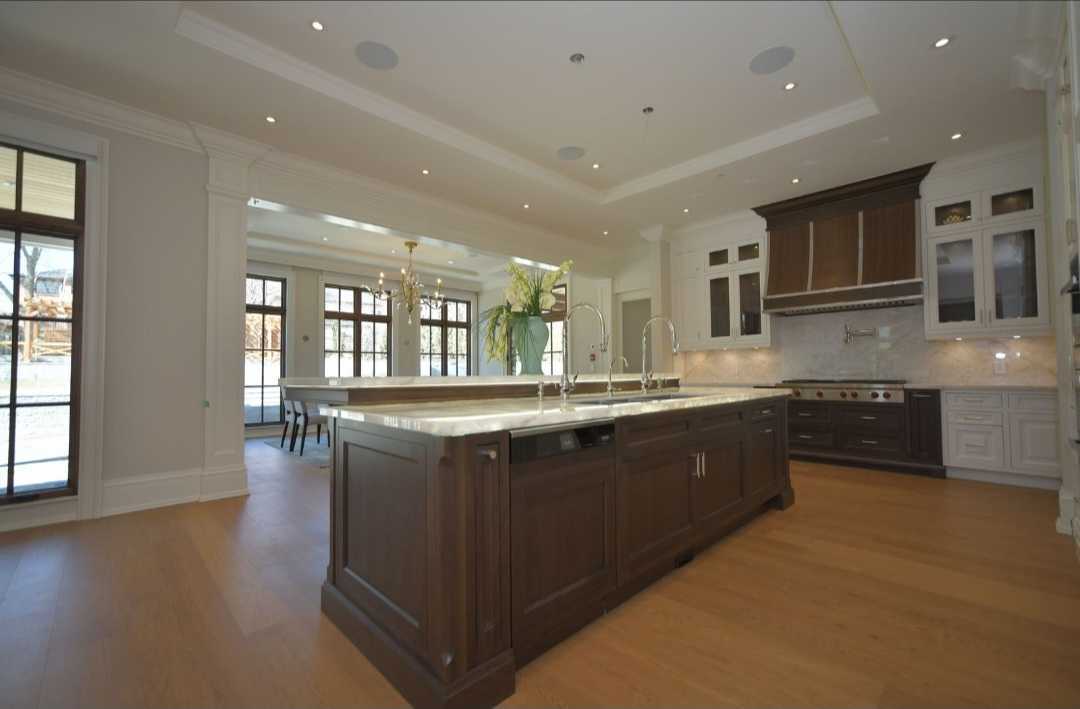 The Pros and Cons of Doing a DIY Home Renovation vs. Hiring a Contractor