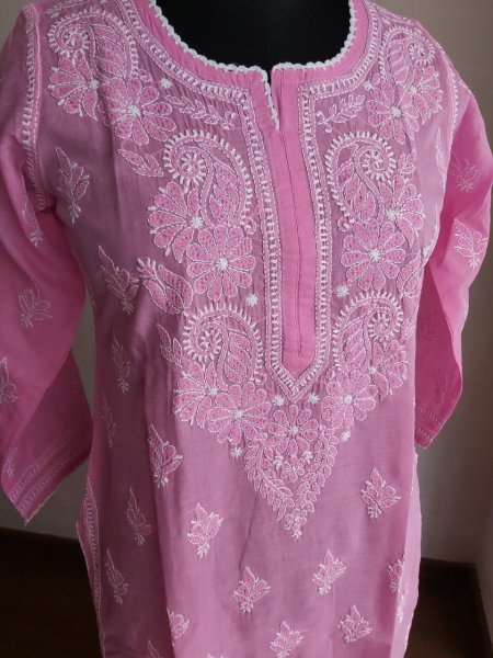 Buy Cotton Lakhnavi Chikankari Kurtis Online at Best Price