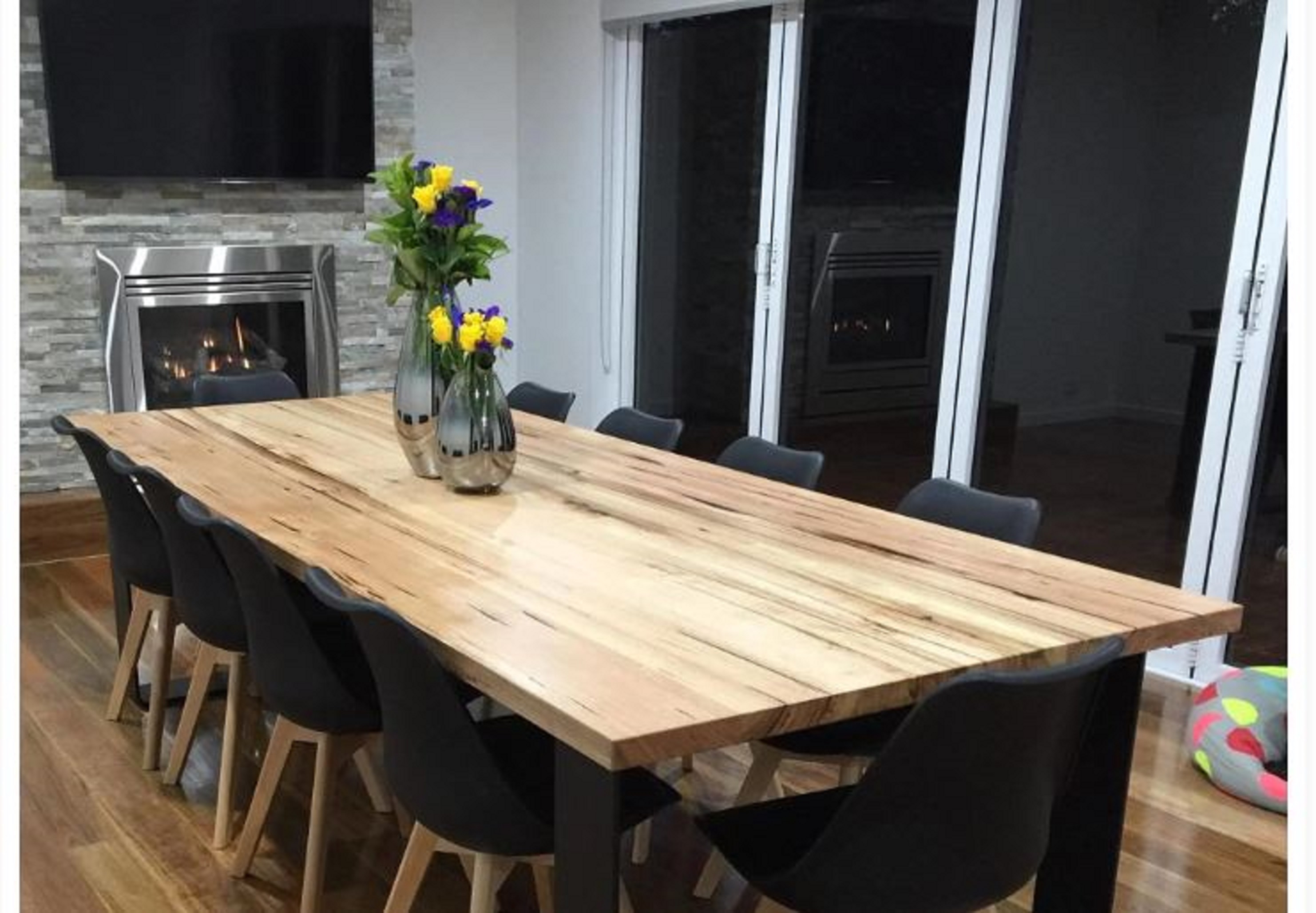3 m dining table