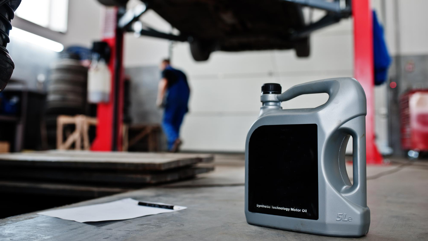 Fluids and Lubricants Market for Electric Vehicles is expected to reach $17,412.9 million by 2031 - BIS Research Experts