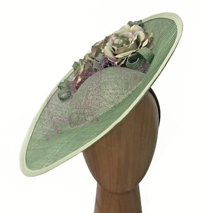 Green Fascinator Hats For A Modern And Trendy Ensemble