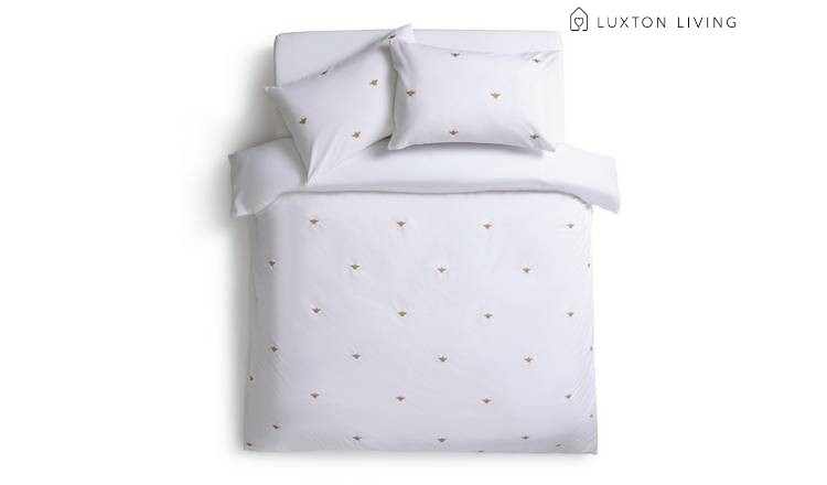 How Do You Keep A White Duet Cover Clean?