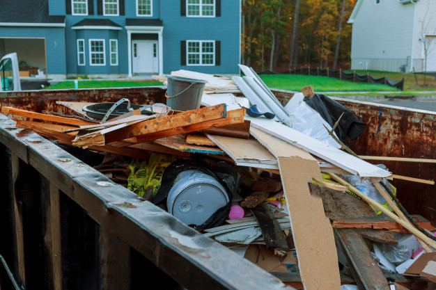 Domestic vs Commercial Skip Hire: What You Need to Know
