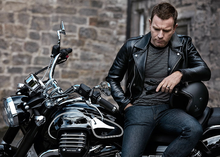 Why Choosing the Right Motorcycle Jackets and Motorcycle Trousers Is Important