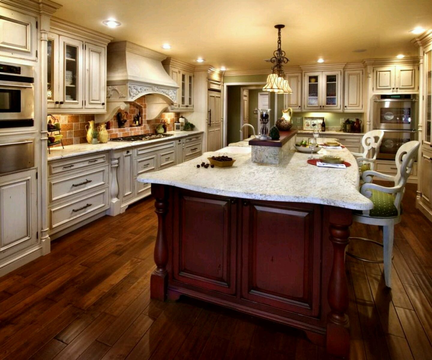 How Do You Select the Best Kitchen Layout?