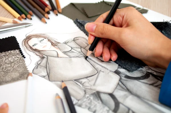 General Details about Fashion Designing Courses