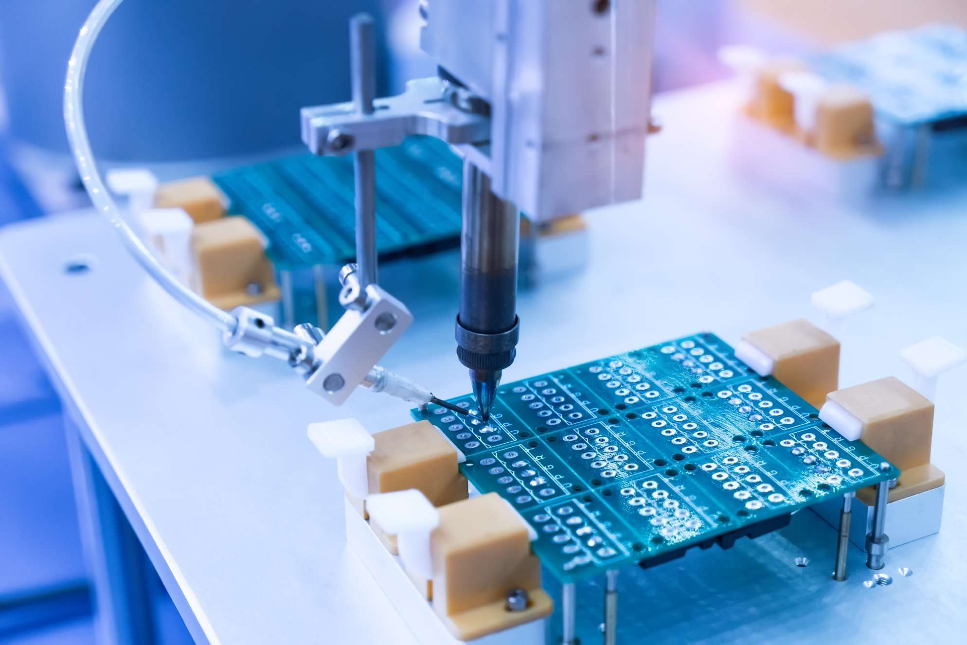 Electronic Manufacturing Services Market Strategy, Segmentation Analysis and Forecast Report to 2032