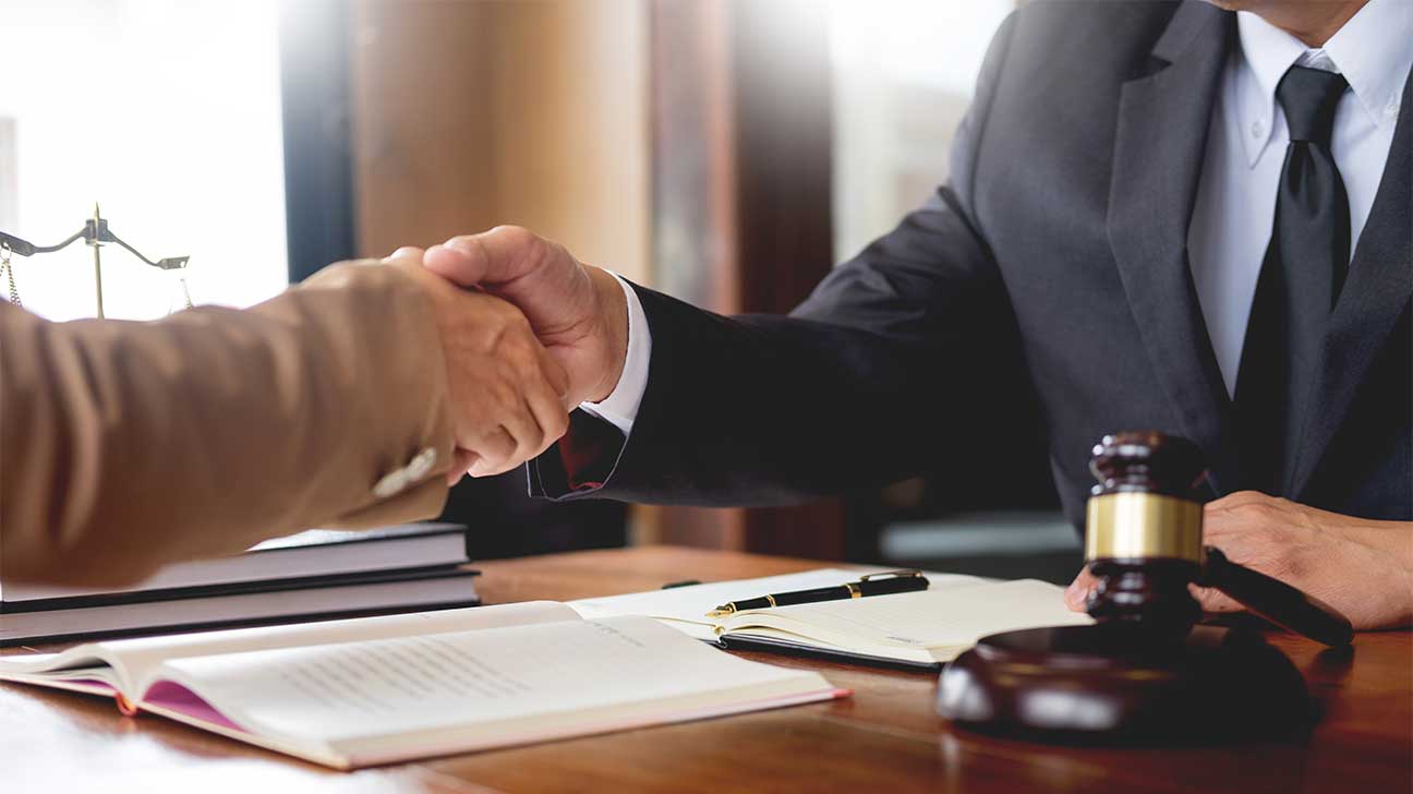 When Should You Consult A NY Insurance Claim Attorney?