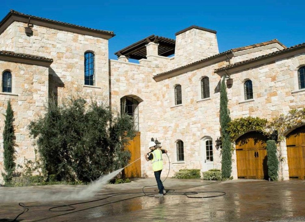 Pressure Washing Service in Phoenix, AZ