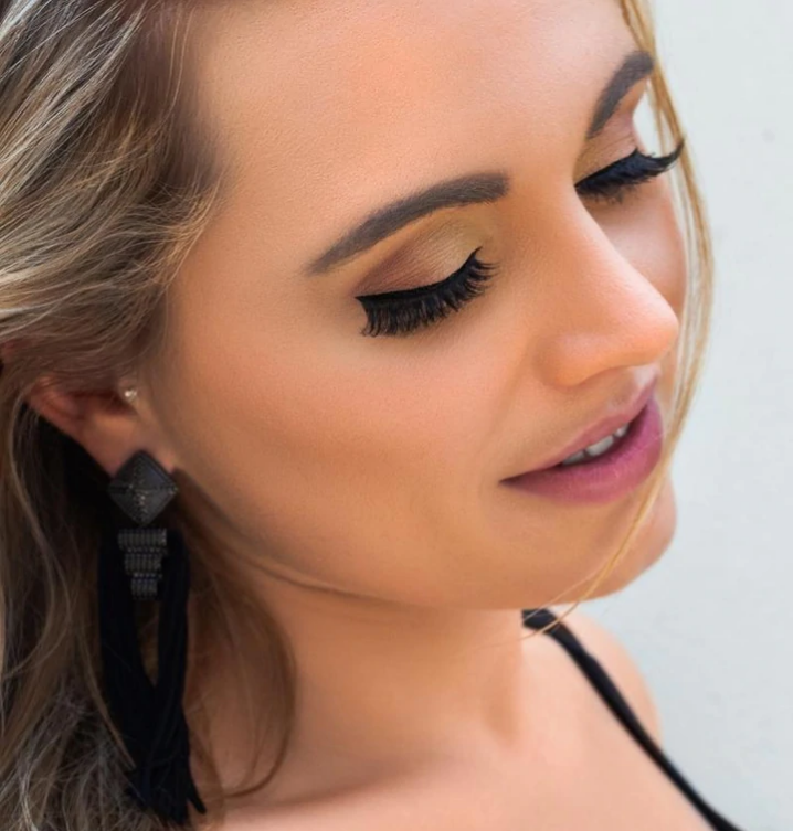 Magnetic Lashes: It's Time To Dazzle & Shine