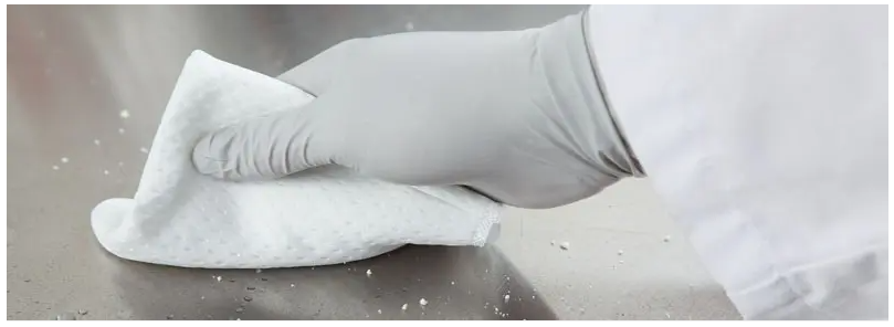 EVERYTHING YOU NEED TO KNOW ABOUT CLEANROOM WIPERS
