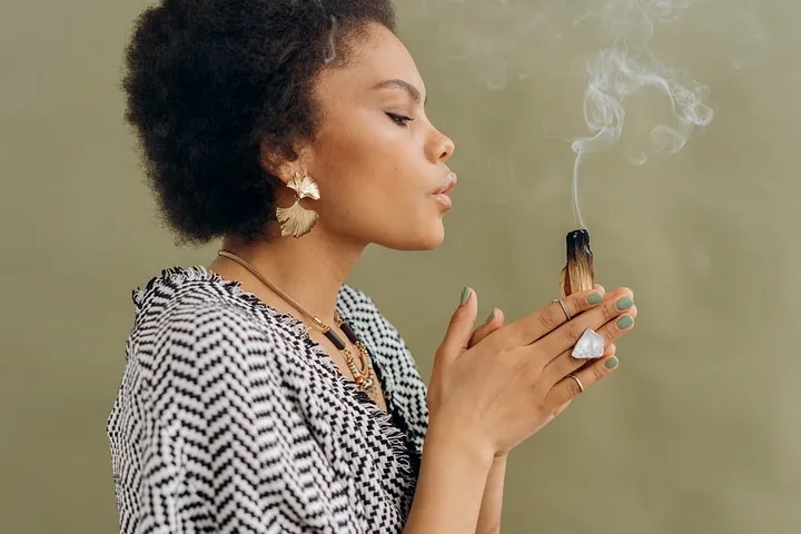 Finding Serenity and Maintaining a Positive Mindset with Palo Santo