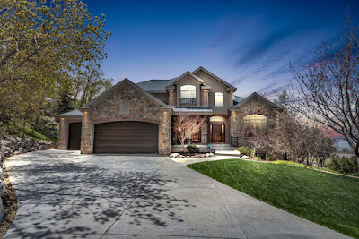 Even when properties sell quickly, real estate brokers require professional photos.