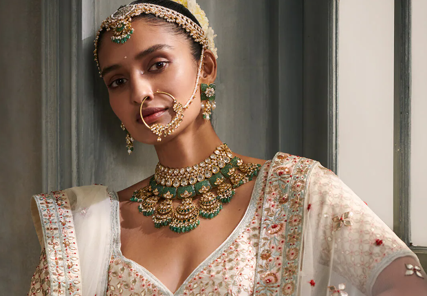5 essential accessories that accentuate your Indian attires