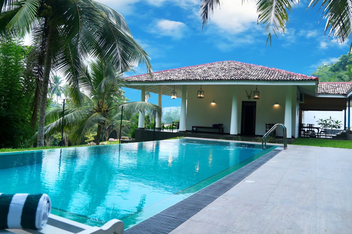 Transform Your Oasis: Pool Remodeling in Boca Raton