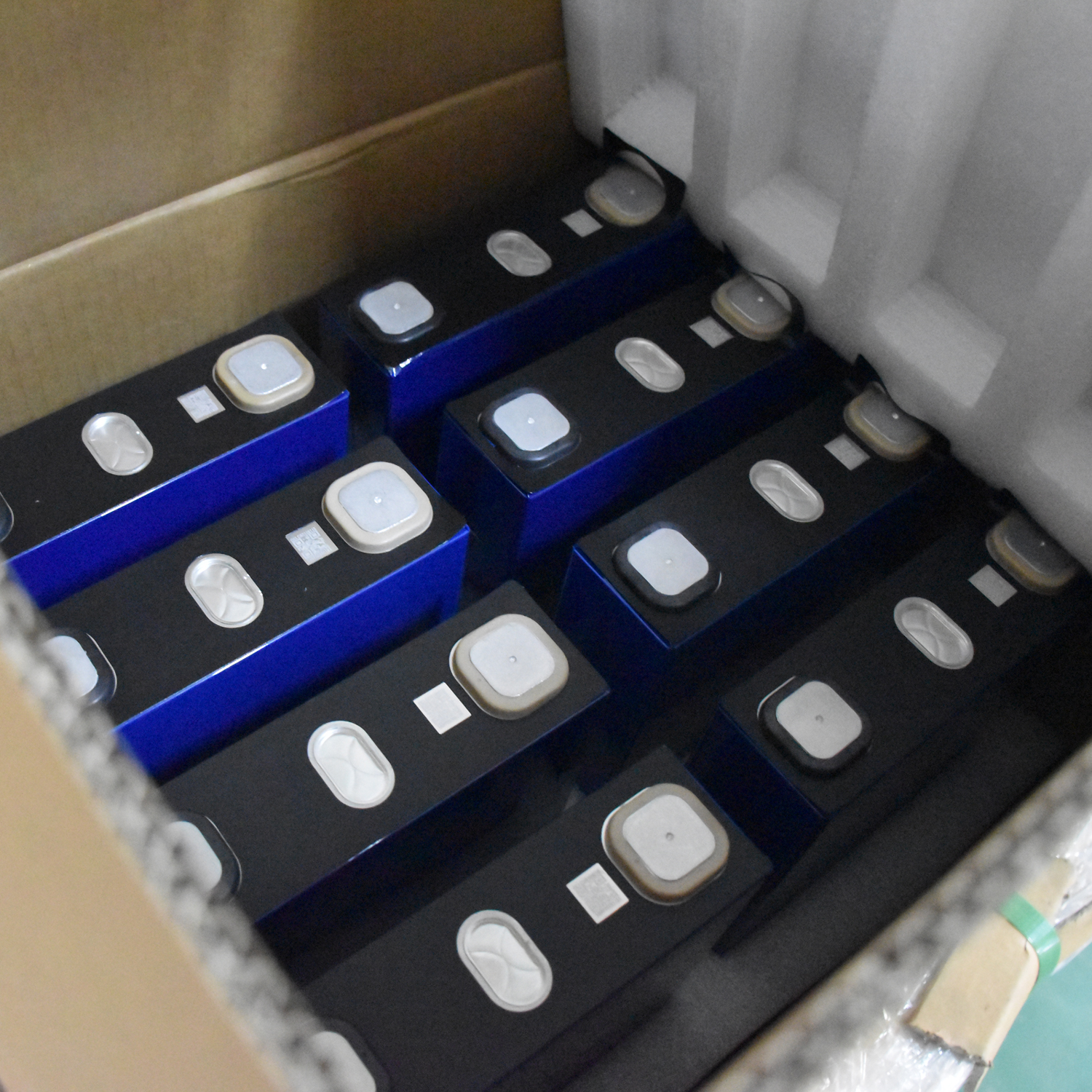 Are NiMH batteries the same as Li-ion batteries?