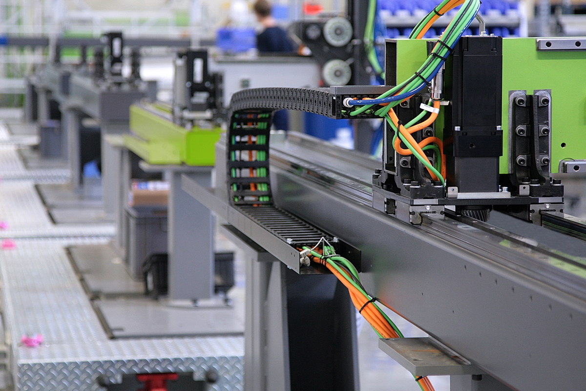 Plastic Injection Molding Machine Market Size & Share Statistics Report With Covid-19 Analysis Forecast to 2022-2030