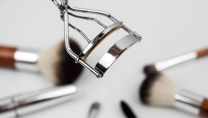Eyelash Growth Essence Market Sales, Revenue, Price and Gross Margin 2022-2028